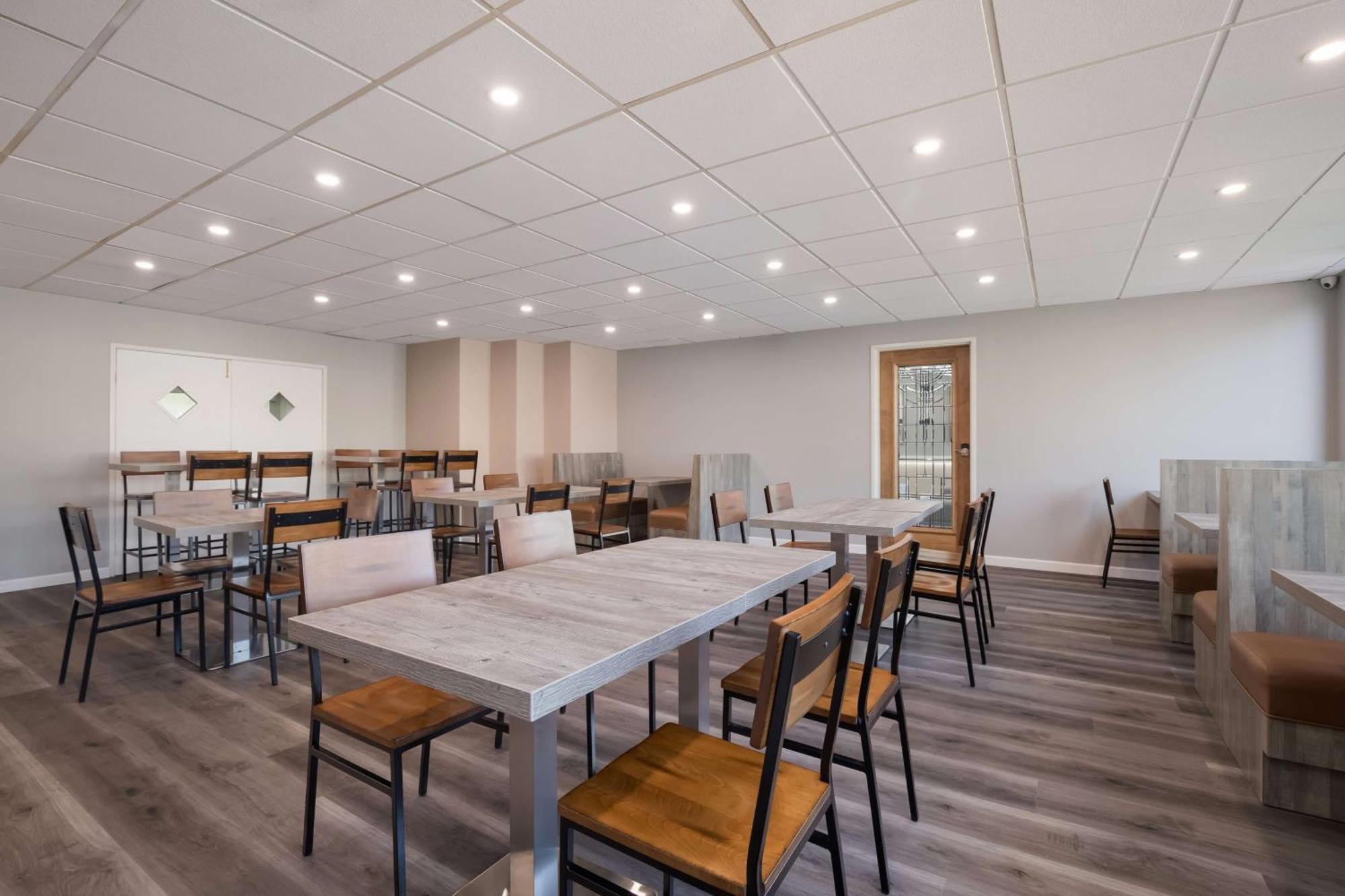 Surestay Plus Hotel By Best Western Upland - Ontario North Exterior photo